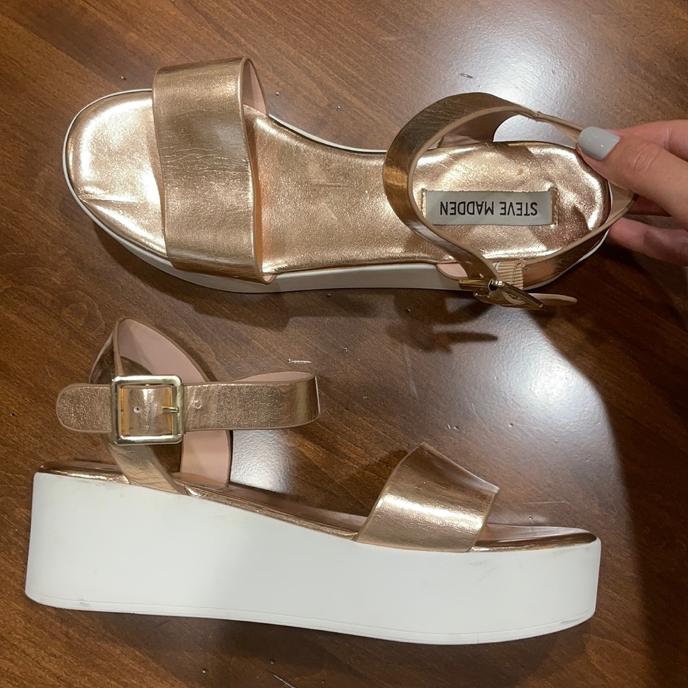 Steve Madden Platform Sandals. Size 7 Women’s.